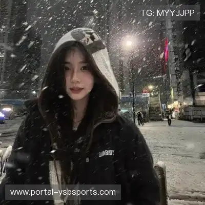 邹雪
